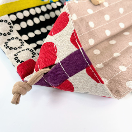 ハンドメイド＊エチノ柄のパッチの持ち手付き巾着袋(赤ドットと鹿柄他