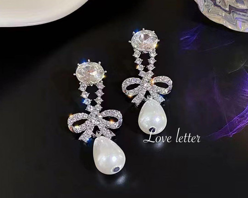 ☆❤️ りぼん　パール　ビジュー　ピアス　イヤリング 3f27a828b1abe9e2bbde197b3180d7