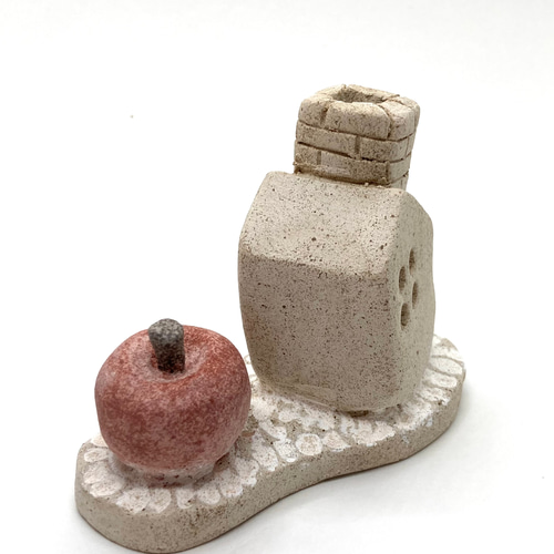 りんごのある家、一輪挿し」かわいい陶器のお家型オブジェ(置物)ハウス