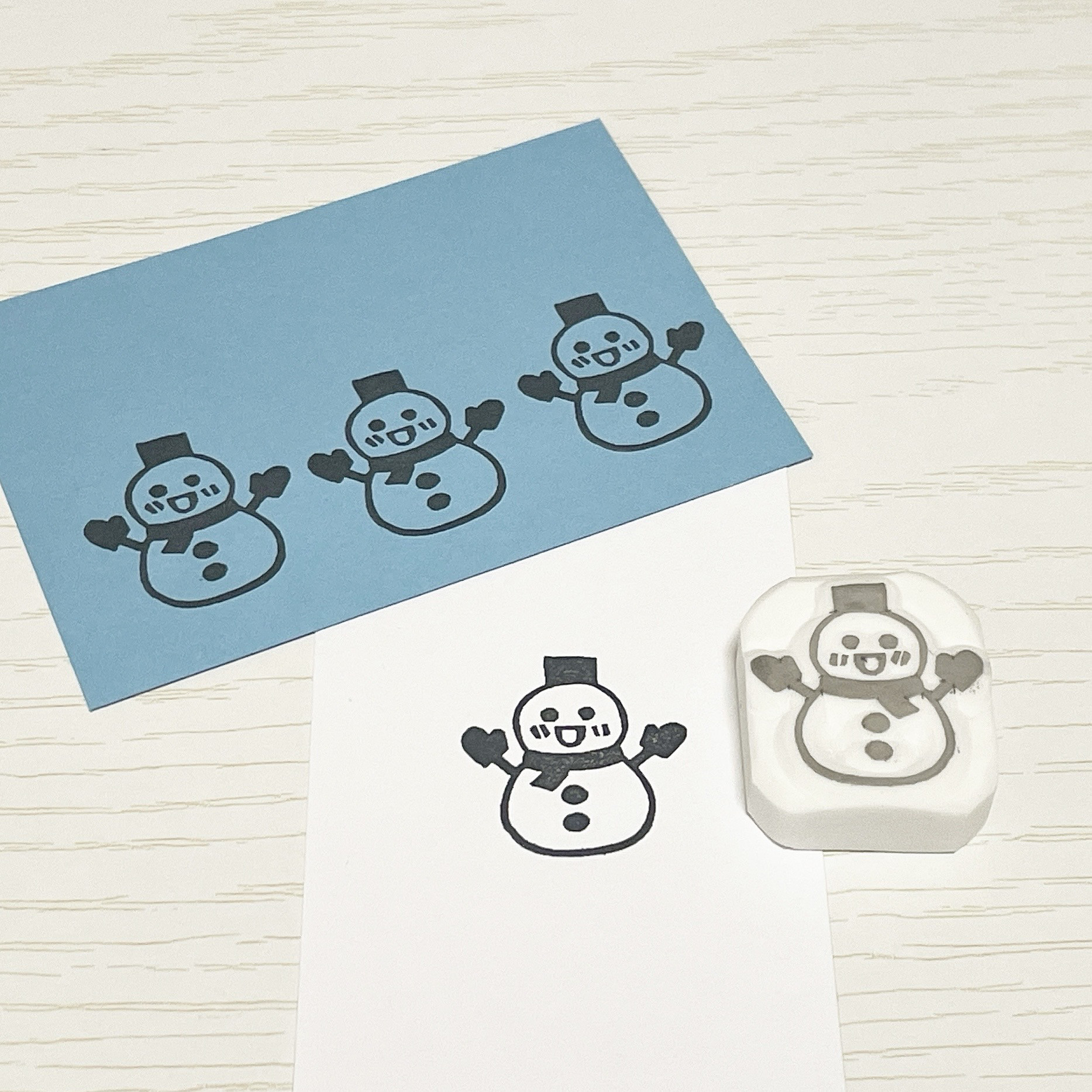 消しゴムはんこNo.335 モフモフくまちゃんと雪だるま 消しゴムはんこNo