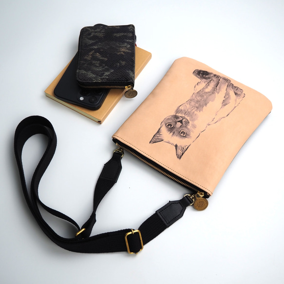 拉鍊手拿包（暹羅貓/繪圖系列）單色真皮智慧型手機迷你肩背包 第2張的照片