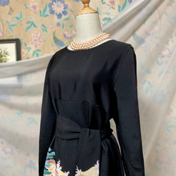 着物リメイク　パステルカラー　四季の花尽し　黒留袖ドレス　未使用未仕立て　Aライン　ハンドメイド　 6枚目の画像
