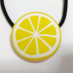 レモン くるみボタン ヘアゴム 1枚目の画像