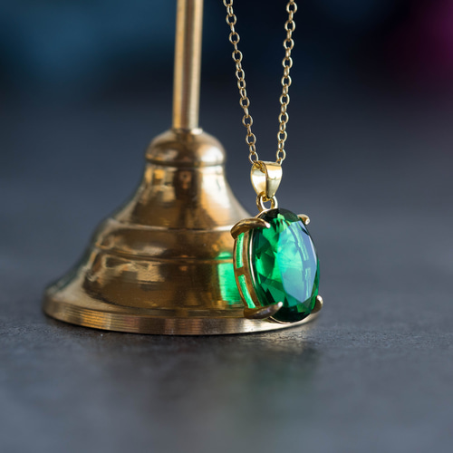 早割》大粒宝石質エメラルドシフトペンダント幸福をもたらす魔法の石
