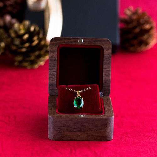 早割》大粒宝石質エメラルドシフトペンダント幸福をもたらす魔法の石