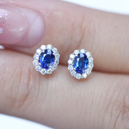 天然ダイヤモンド付きサファイアピアスk18 ピアス（スタッド・一粒