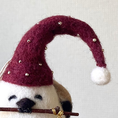 サエナクラエナ作【クリスマスイブにて】 置物にもなる◎クリスマスオーナメント サンタ帽を被った