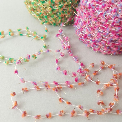 B408 ラメ入りポンポンヤーン(ピンク) 素材糸 引き揃え糸 糸・ミシン糸