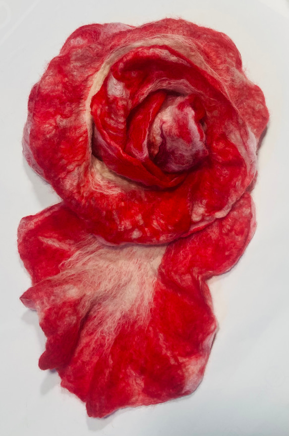 Mum羊毛氈手創作品--花花飾界圍巾/衣飾 第14張的照片