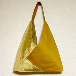 三角バッグ　西陣織　大容量なのに上品　ショルダーバッグ　 2枚目の画像