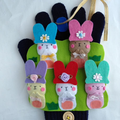 うさぎ野原のクリスマス 手袋シアター おもちゃ・人形 MiMi 通販