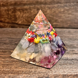 ピラミッド型 花と石 オルゴナイト  【3】アクアマリン 3枚目の画像