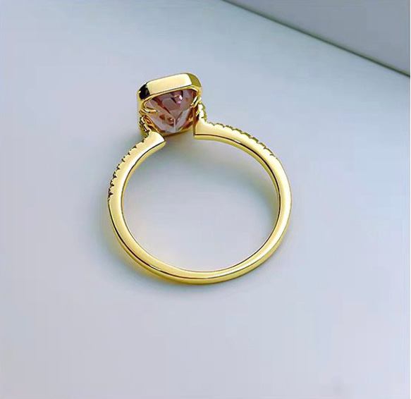 長方形 高炭素ダイヤモンド キラキラ ゴージャス ラグジュアリー リング シンプル 普段使い ゴールド 細い 7枚目の画像