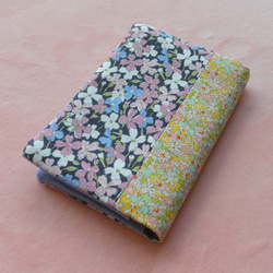 リバティ　ピンク花柄とイエロー小花柄の名刺・カードケース 2枚目の画像