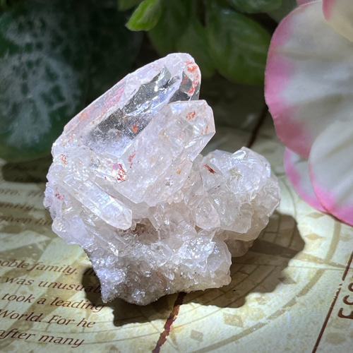 天然ピンク稀少マニカラン産ヒマラヤ水晶原石天然石置物