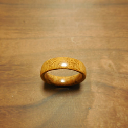 ハリエンジュ(ニセアカシア)瘤杢１ピースの指輪 4枚目の画像
