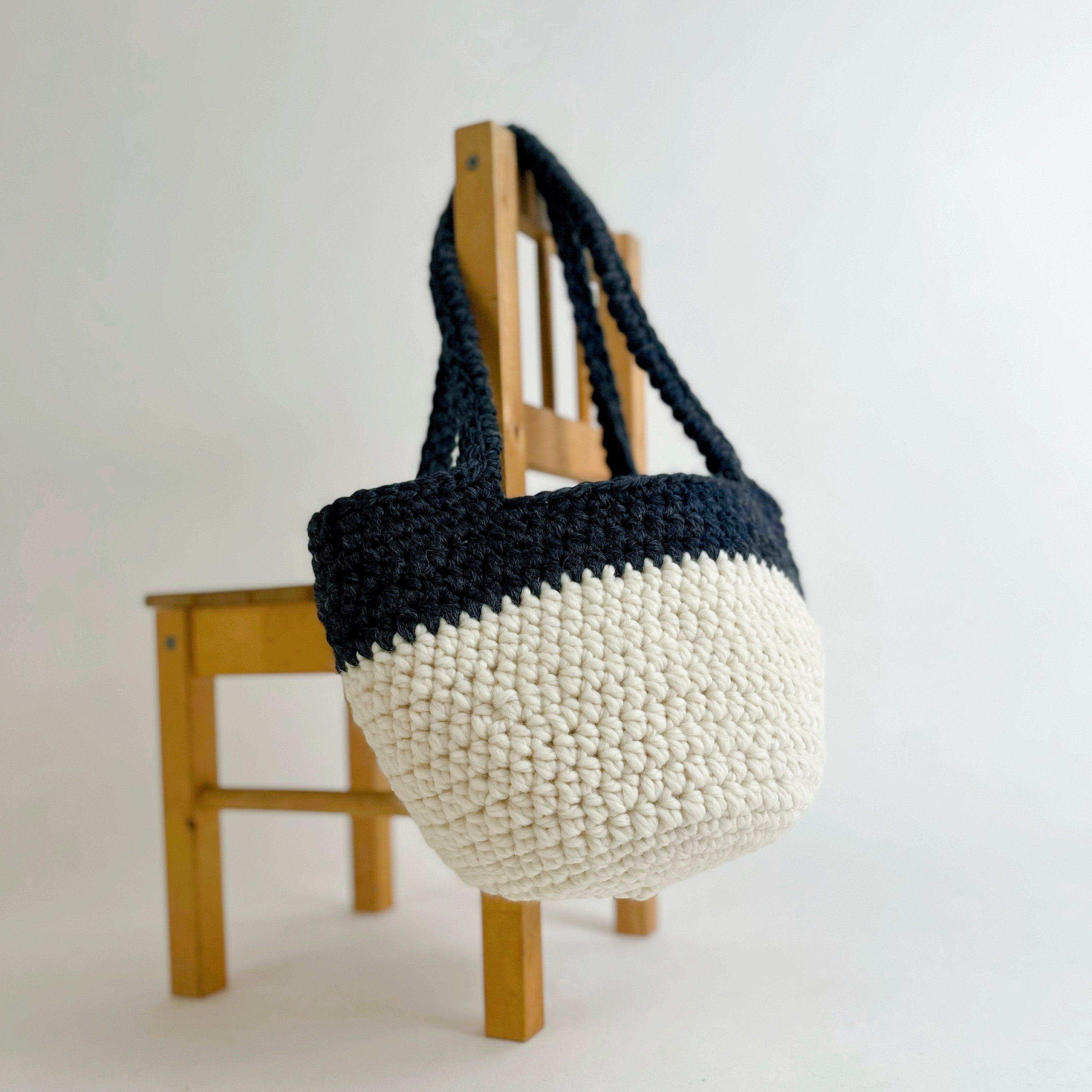 ざっくりニット編みバッグ