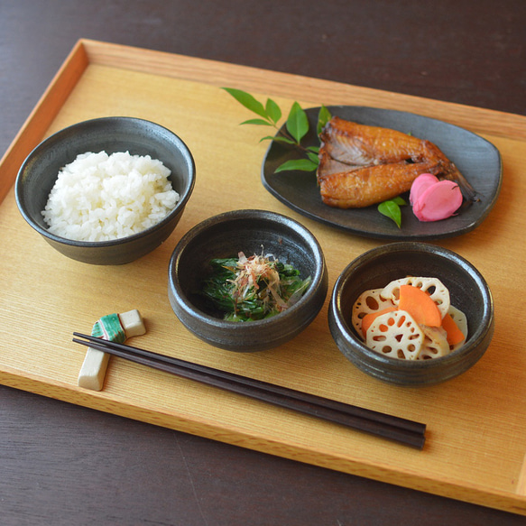 小鉢／黒・焼き〆陶器（レンジ、オーブン、食洗機ＯＫ） 5枚目の画像