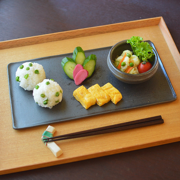 小鉢／黒・焼き〆陶器（レンジ、オーブン、食洗機ＯＫ） 6枚目の画像