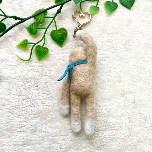 羊毛フェルト・かわいいシロテテナガザルのキーホルダー その他