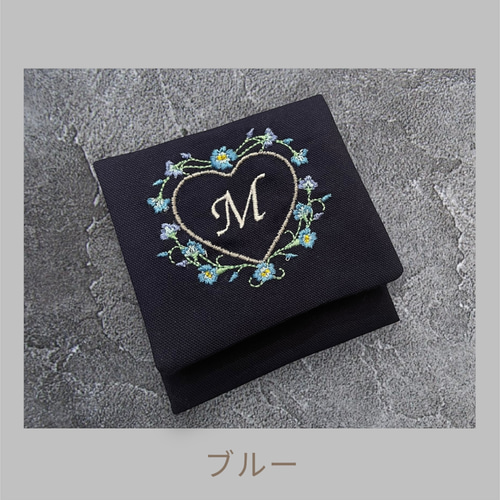 ロラライハリス♡刺繍のポーチ♡総刺繍ケース♡お纏め出品