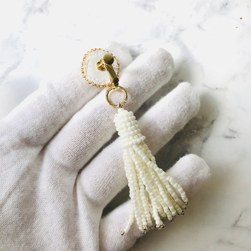 【Dries Van Noten】刺繍ビーズイヤリング ビーズ刺繍♡飛ぶ鳥のピアス イヤリング・ノンホールピアス