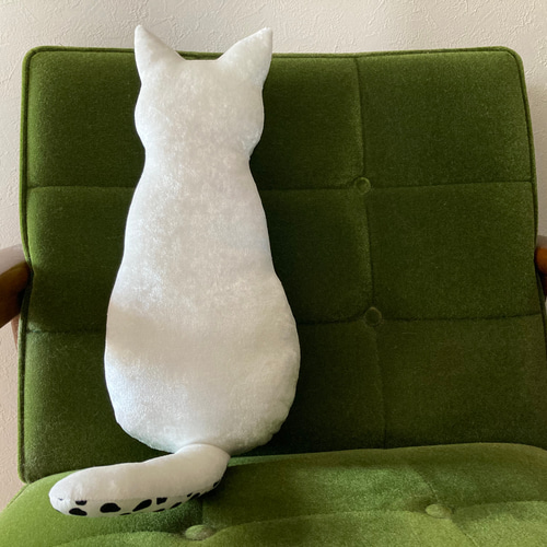 ダルメシアン柄の猫クッション・ホワイト/白猫 クッション・クッション