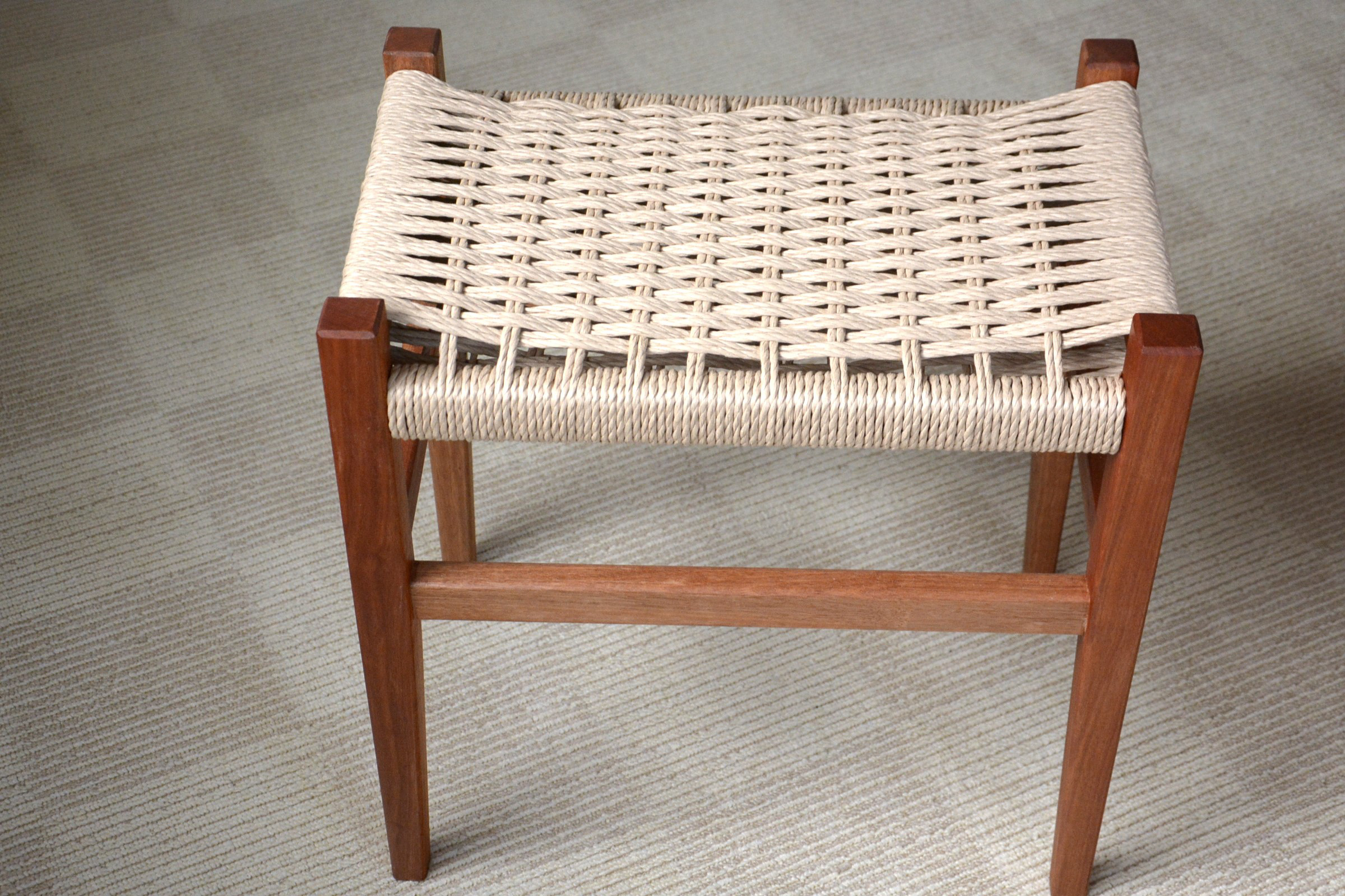 ペーパーコードスツール　マホガニー