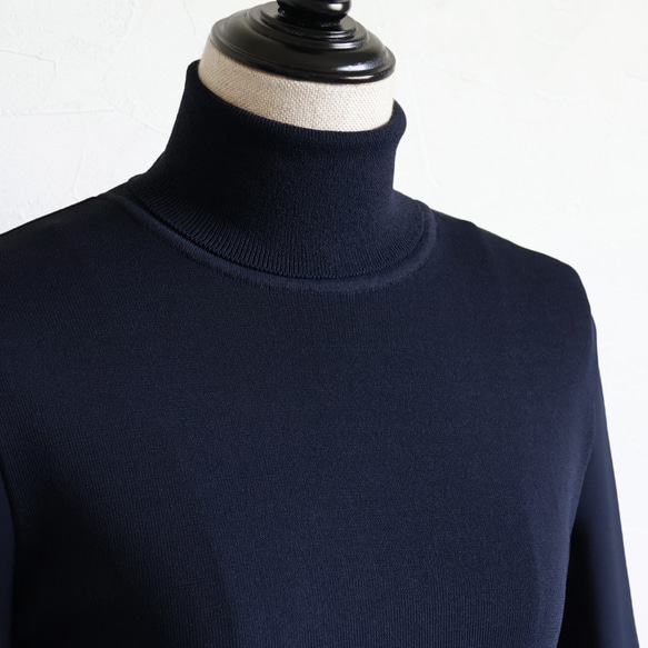 【華麗◎】不同材質泡泡袖高領套頭衫【海軍藍】 第6張的照片