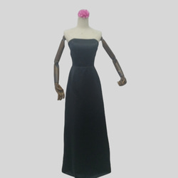 ウェディングドレス 黒 カラードレス 取り外し 華やかなトレーン 結婚式 ブライダル ラッフルフリル デザイン感 8枚目の画像