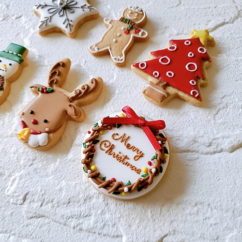 新品未使用 クッキー缶 オーナメント 12月9日(金)12:00より、「お花のクリスマスクッキー缶」を予約販売