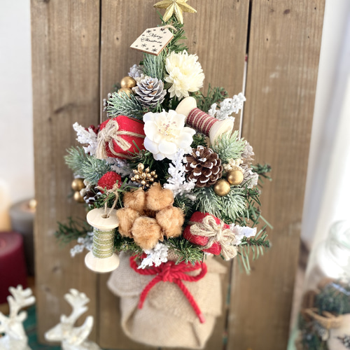 壁掛けツリー♪ 小さなクリスマスツリー お花もオーナメントも