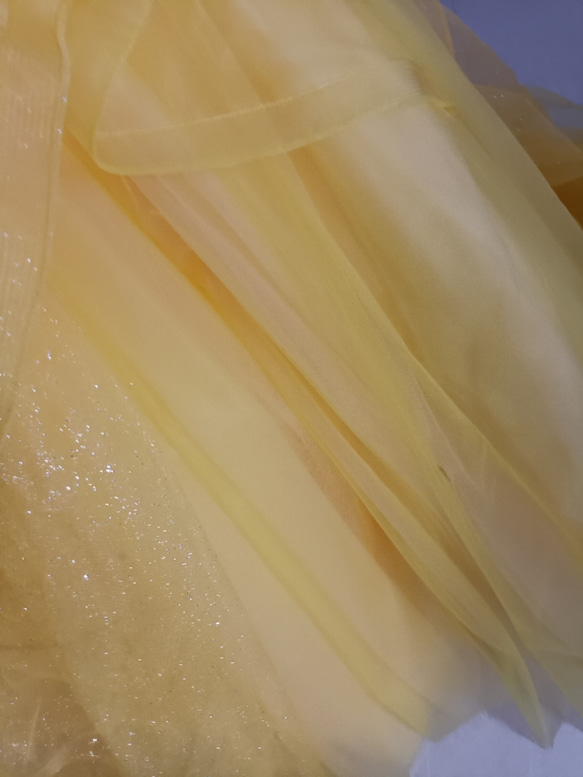 美容產品！黃色禮服閃亮薄紗公主線裸上衣新娘/招待會 第10張的照片