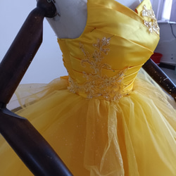 美容產品！黃色禮服閃亮薄紗公主線裸上衣新娘/招待會 第5張的照片