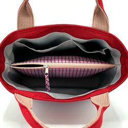 切り替えトートバッグ(中仕切りポケット付き)　正絹　秩父銘仙格子柄と帯地　　(ピンク系・グレー) 5枚目の画像