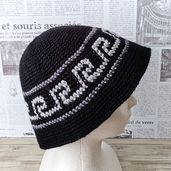 Y.A.R.N クロスモチーフ ニットハット ブラック YARN クロスモチーフ 帽子 黒 Y.A.R.N クロスモチーフ ニット