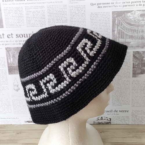 ハンドメイド ニット帽 かぎ針編み 手編み ブラック せまい ハンドメイド ニット帽 かぎ針編み 手編み ブラック せまい