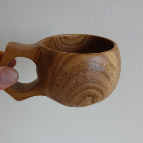 槐(エンジュ)の木で作った一木彫りコーヒーカップ. マグカップ 槐(エンジュ)の木で作った一木彫りコーヒーカップ. マグカップ