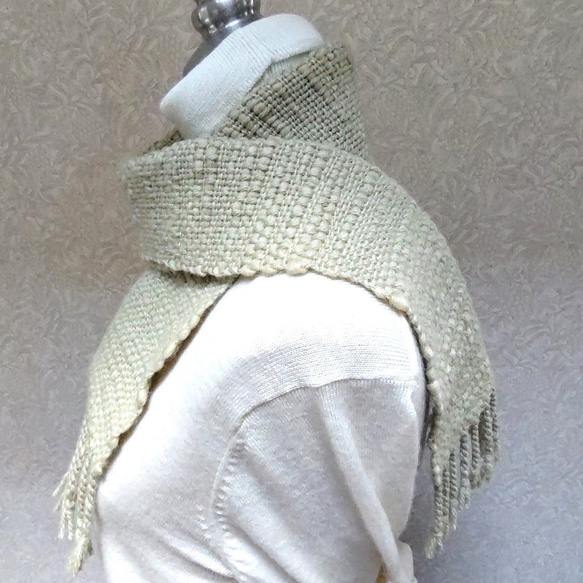 草木染毛糸の手織りマフラー　Ｍ-148 5枚目の画像