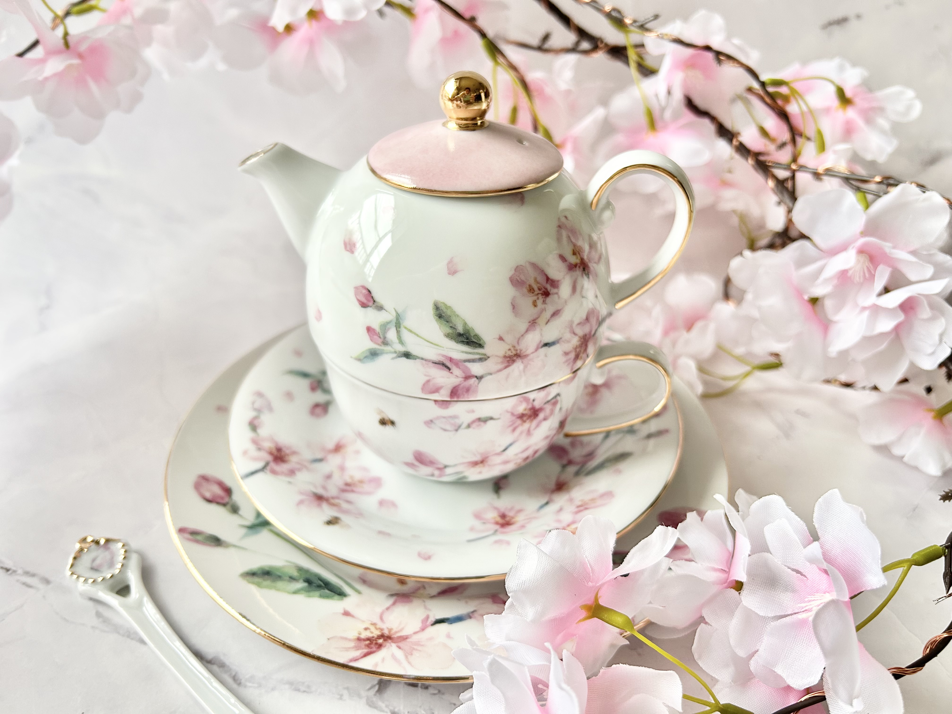 【4月バースデーフラワー】桜舞い散るティーフォーワンとプレートのティータイムSET