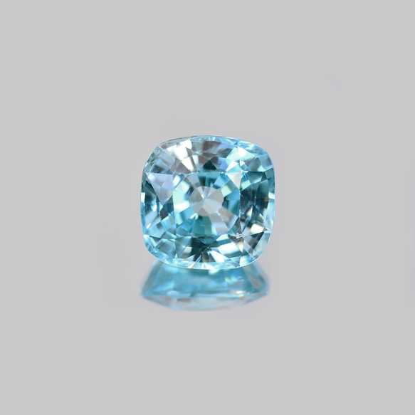 ブルー ジルコン 2.76ct ルース クッション 6枚目の画像