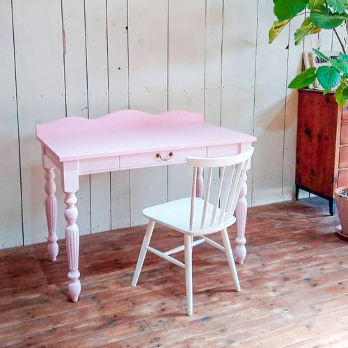 海外インテリア風キッズデスク ピンク色の学習机 フレンチシックグレー