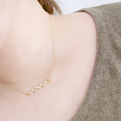 14kgf】マーキスカット キュービックジルコニアネックレス クリスマス