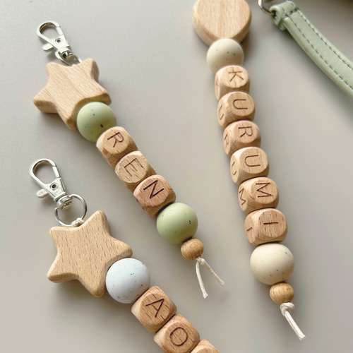 【まり♡。゜.】木製名前入りキーホルダー まり♡。゜.様専用】木製名前入りキーホルダー