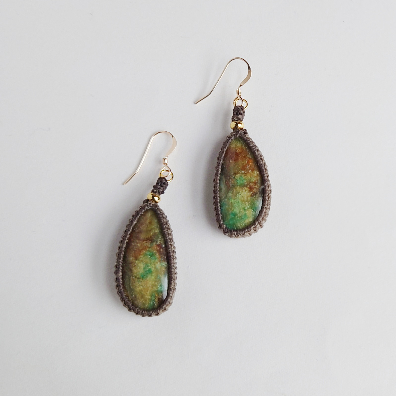 ブルーオパールペトリファイドウッド ピアス