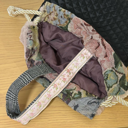 キルト生地とファー素材とゴブラン織り花柄の刺繍リボン巾着バッグ 秋冬 6枚目の画像