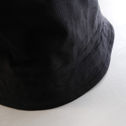 燈芯絨和 Shweshwe 布料漁夫帽（新）Shweshwe 橄欖色 第3張的照片