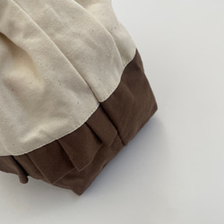 入園入学グッズ　巾着袋・お弁当袋　綿生地きなり×ブラウン　フリルレース 5枚目の画像