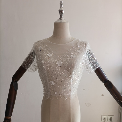 ハンドビジューボレロ クルーネック 抜群のおしゃれ見え フェミニンな  