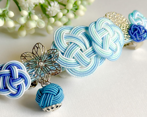 夏 花 バレッタ ヘアアクセサリー 髪飾り 水色 ニュアンス ブルー 成人